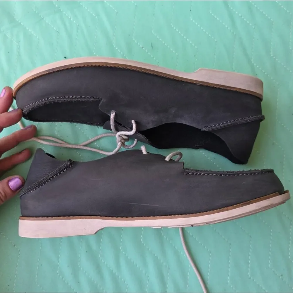 Olukai Holokai Men's Gray Leather Boat Shoes Size 7 Slip On Beach coastal preppy